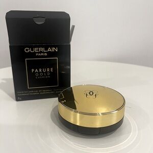 Parure Gold Cushion Foundation